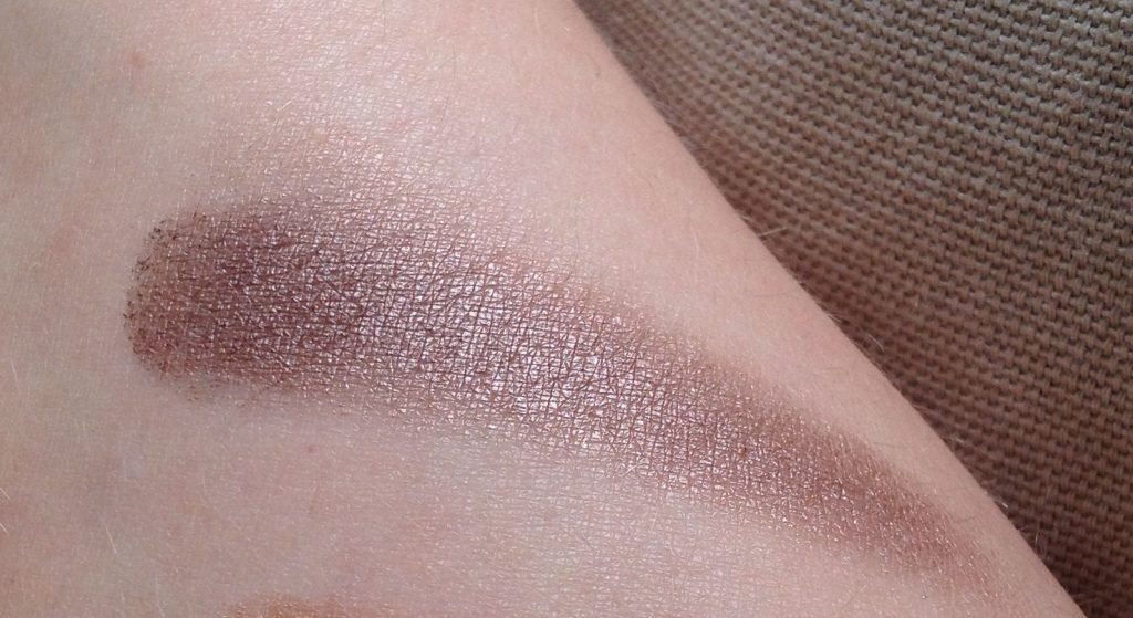 mac-satin-taupe-eye-shadow-swatch-2